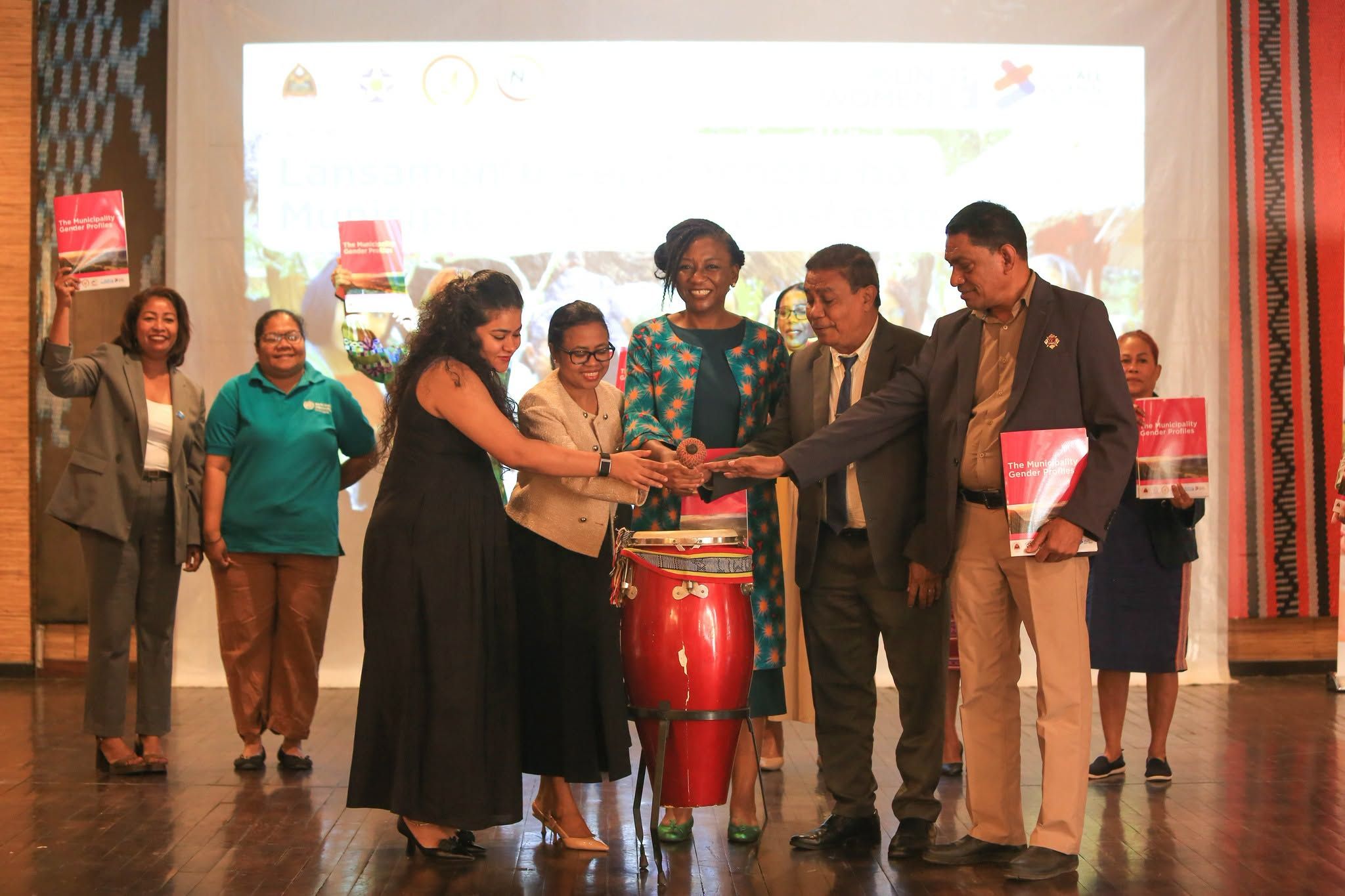 Instituto Nacional de Estatística de Timor-Leste em parceria com o SEI e a ONU Mulheres lança Perfil de Género Municipal